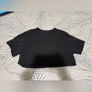 Lululemon Black Women's Crop Top